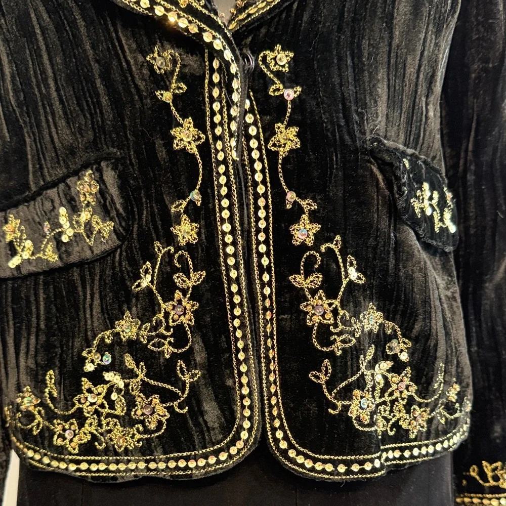 Katherine Barclay Holiday Embroidered Black Velvet Jacket size 8 NWT - Picture 4 of 13